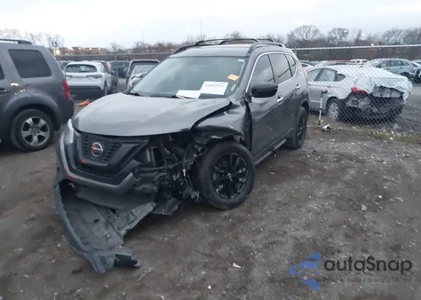 2018 Nissan Rogue Sv z USA, uszkodzony, nr VIN 5N1AT2MT8JC754559